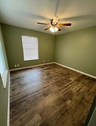 4th image of 255 Emerald Ln