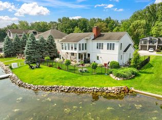 1105 Country Club Ln, Warsaw, IN 46580