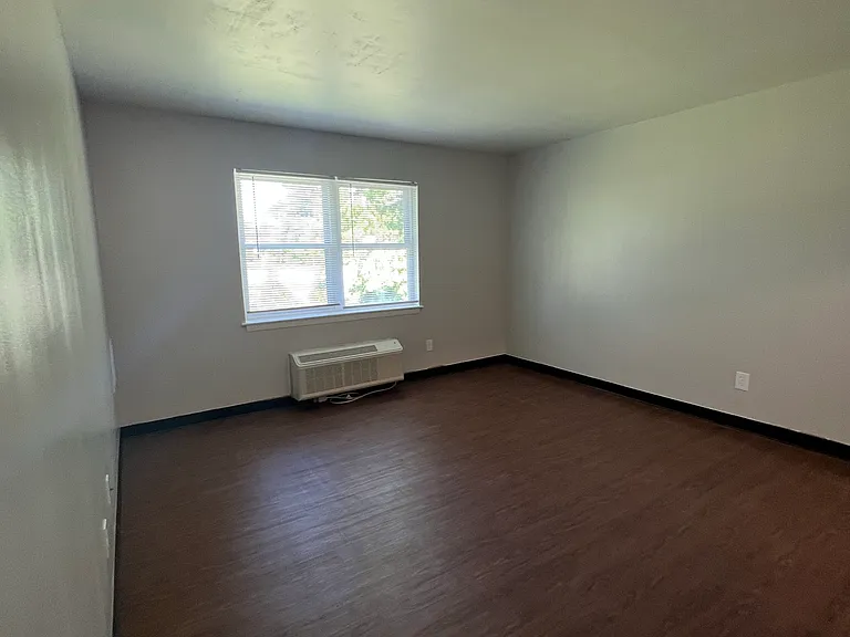 Mays Landing — Photo 21