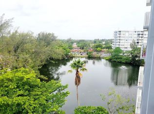 1300 NE Miami Gardens Dr APT 720E, Miami, FL 33179