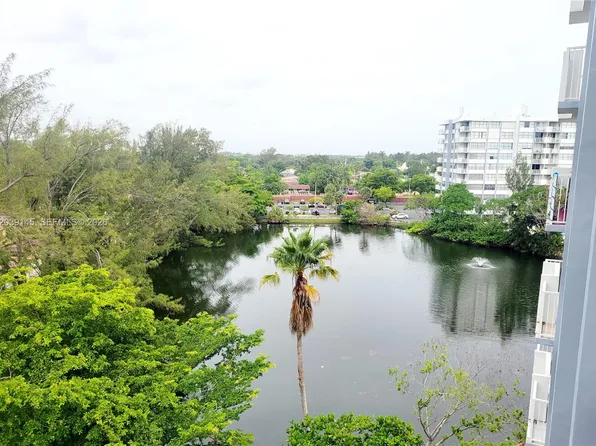 1300 NE Miami Gardens Dr, Miami, FL