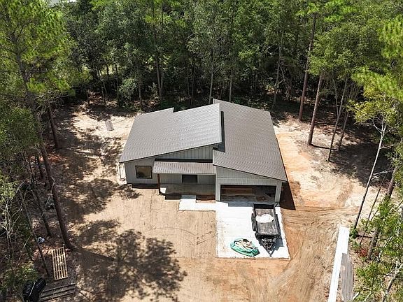 4th image of 101 Marie Ln