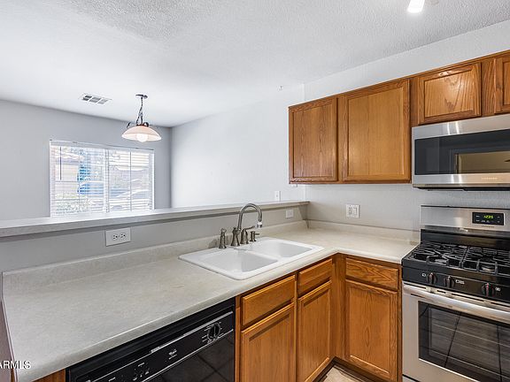 4th image of 125 S 56TH Street #29
