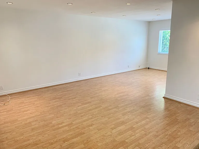 3491 Eboe St — Photo 5
