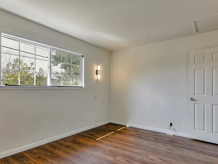 Master bedroom - Bedroom 2
