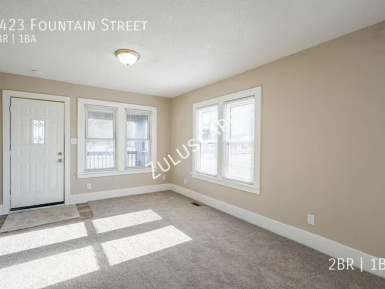 1423 Fountain St — Photo 3