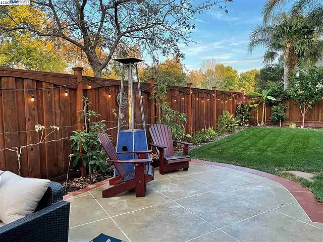 1154 Mulberry Pl — Photo 6