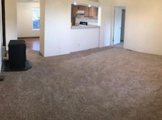 823 SW 2nd St, Madras, OR 97741