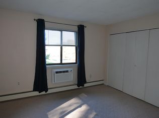 100 Oxbow Dr APT C7, Glastonbury, CT 06033