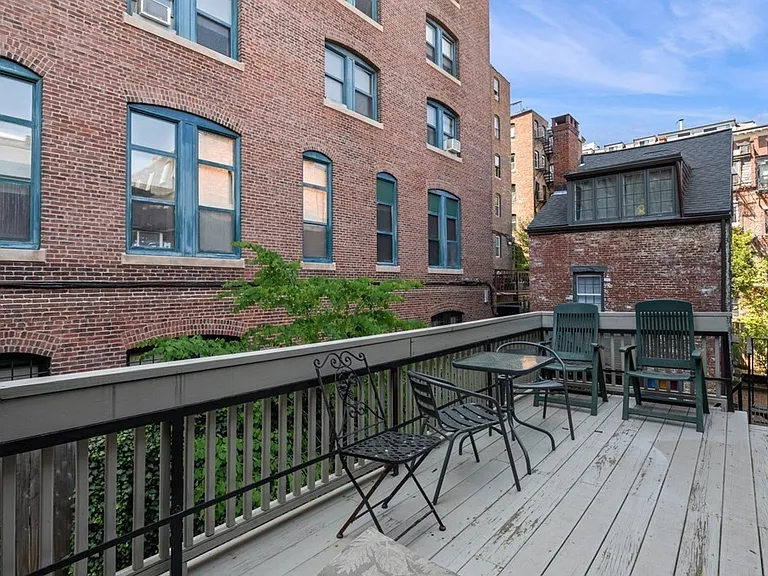 36 Joy Ct #F2 — Photo 14