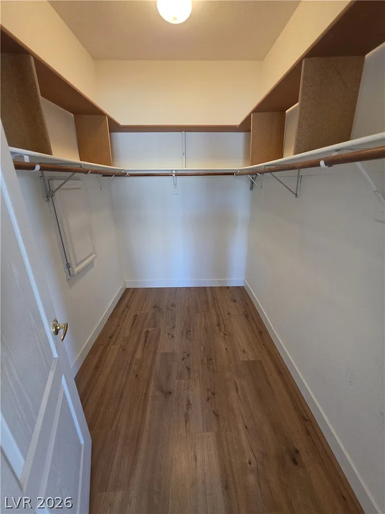 3 bed, 3.0 bath, 1641 sqft, $2,095 — Photo 4
