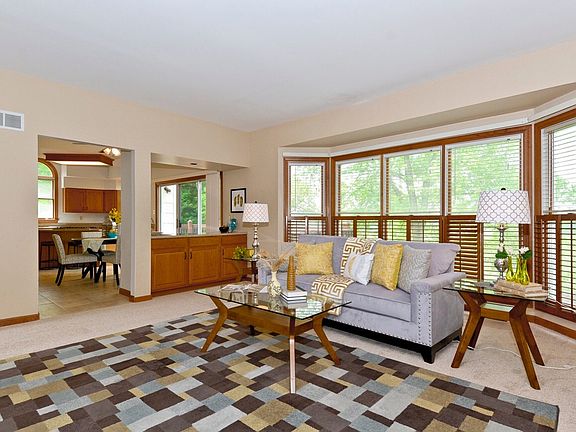 5th image of 16834 Westglen Farms Dr