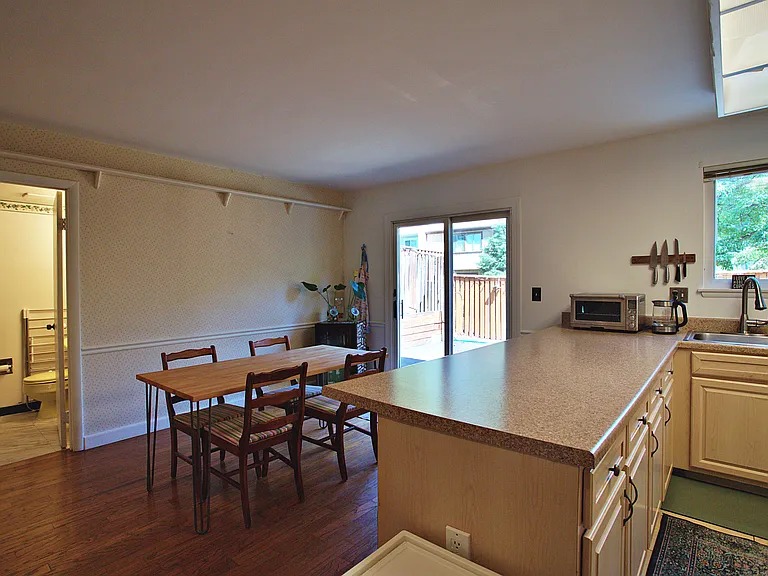 1450 Greenmont Ct — Photo 13