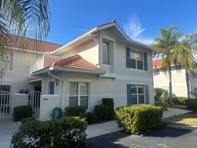 5090 Cedar Springs Dr APT 204, Naples, FL, 34110