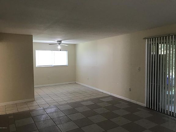 4th image of 3655 Boone Park Ave