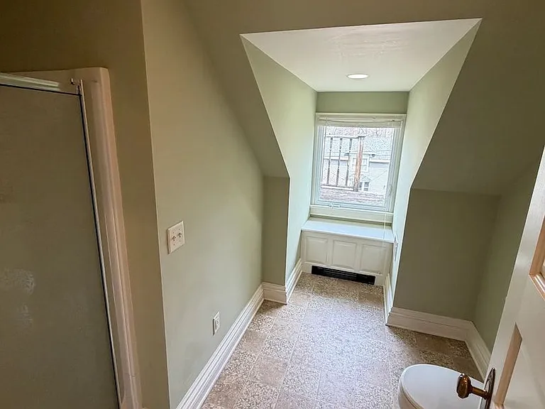 195 E Park Ave — Photo 4