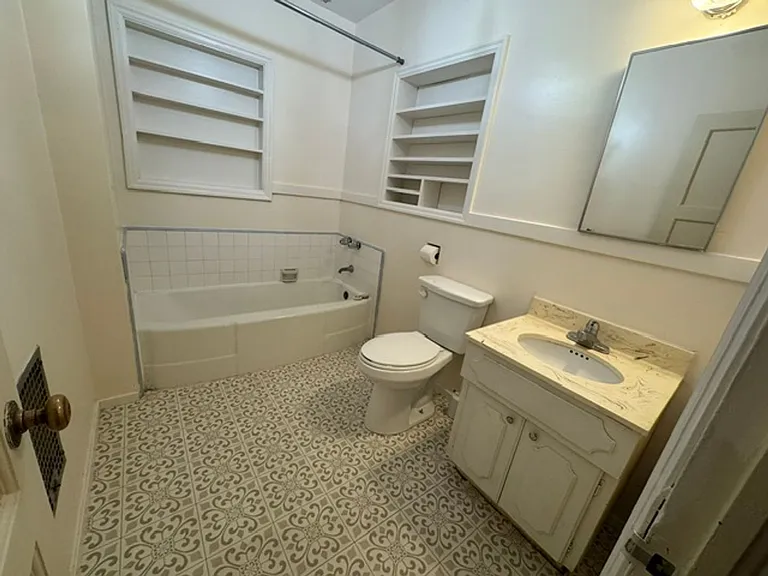 3030 Chester Ln — Photo 5