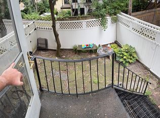 495 12th St #1F, Brooklyn, NY 11215