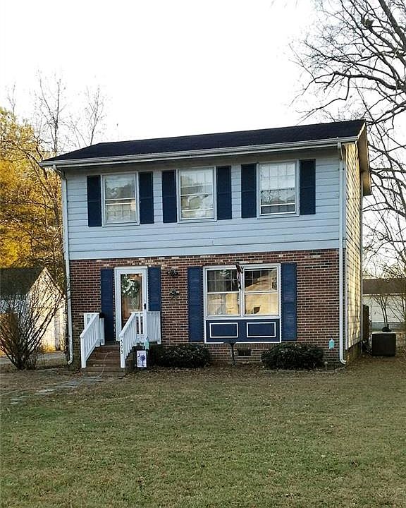 1st image of 503 3rd St