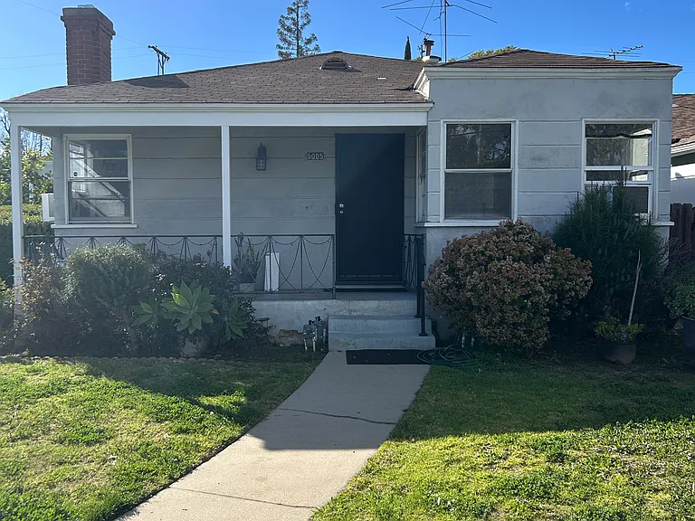 5003 Fulton Ave — Photo 2