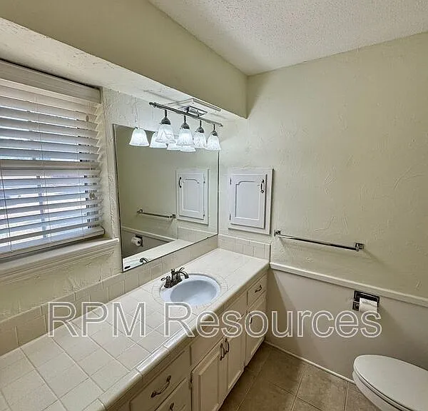 405 Walnut Ave — Photo 15