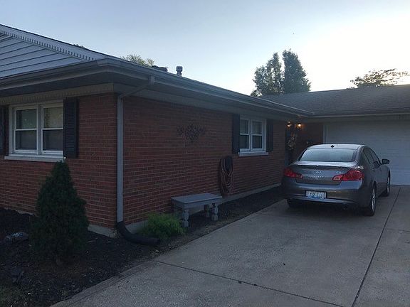 5th image of 821 Walnut Park Dr