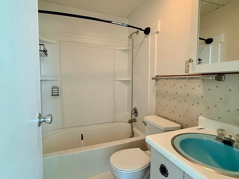 4214 Elizabethtown Rd — Photo 9