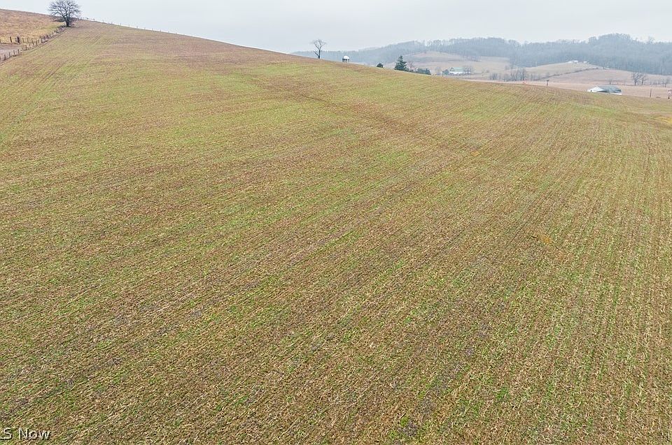 1st image of 3967 Crooked Run Rd NW