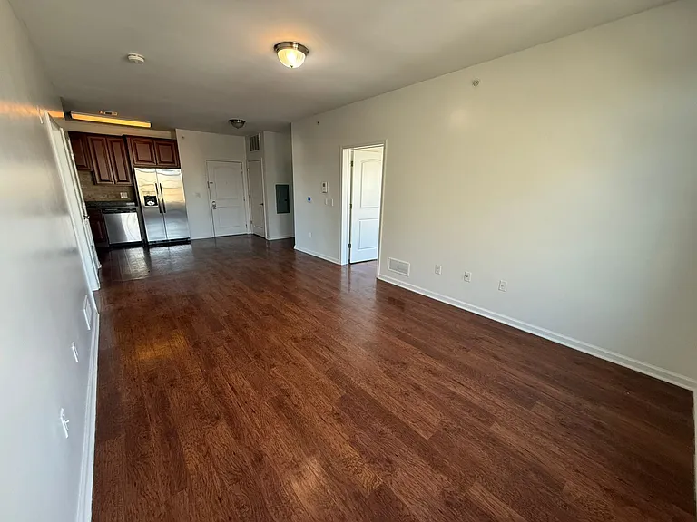 5609 Jefferson St #52E — Photo 6