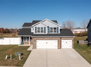 2539 London Ln, Shiloh, IL 62221