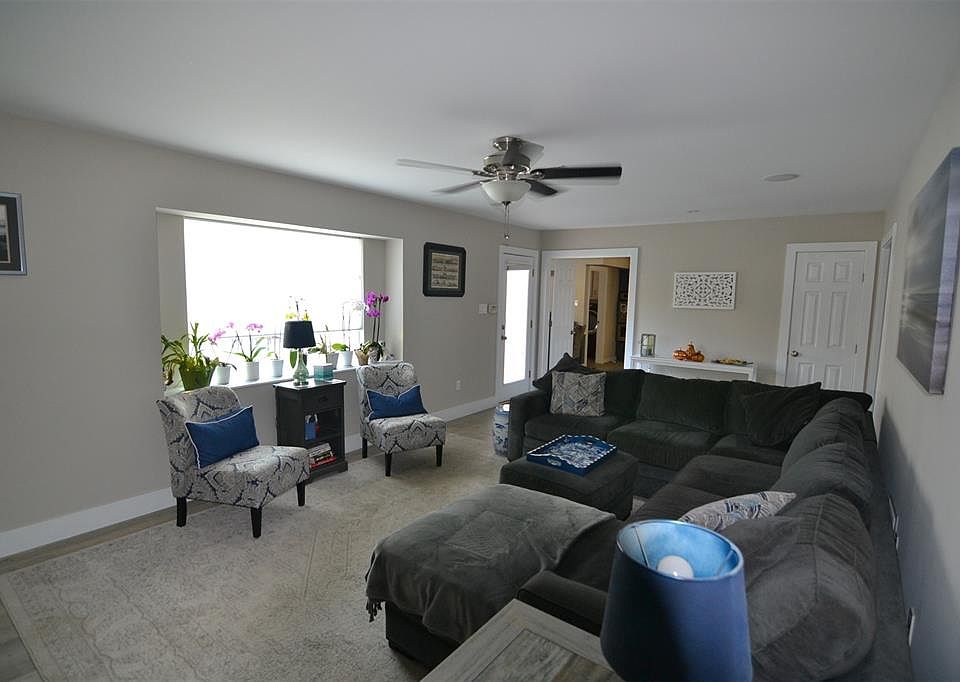 1st image of 14831 Cindywood Dr