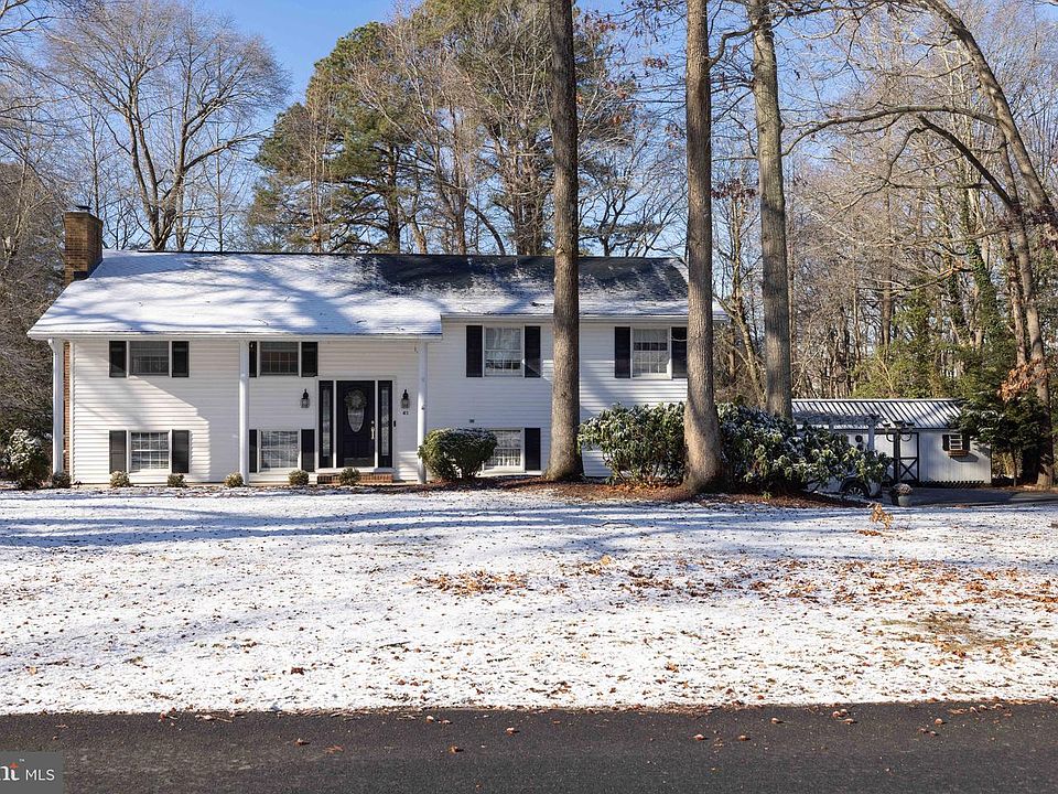 1st image of 45 Lexington Dr