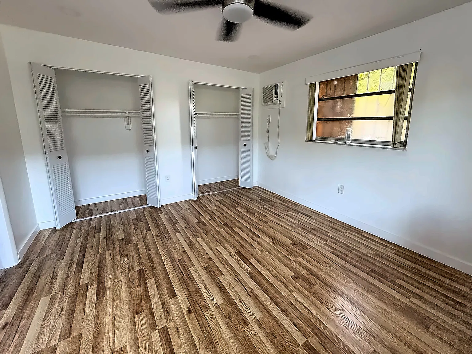 101 NW 34th Ave — Photo 2