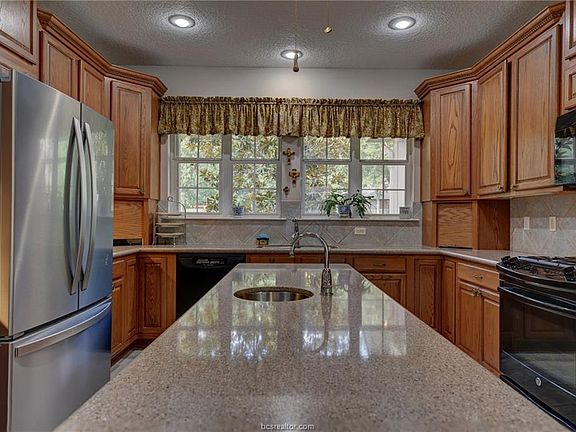 2nd image of 3415 N Briarwood Dr