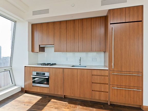 3rd image of 400 5th Ave APT 38A