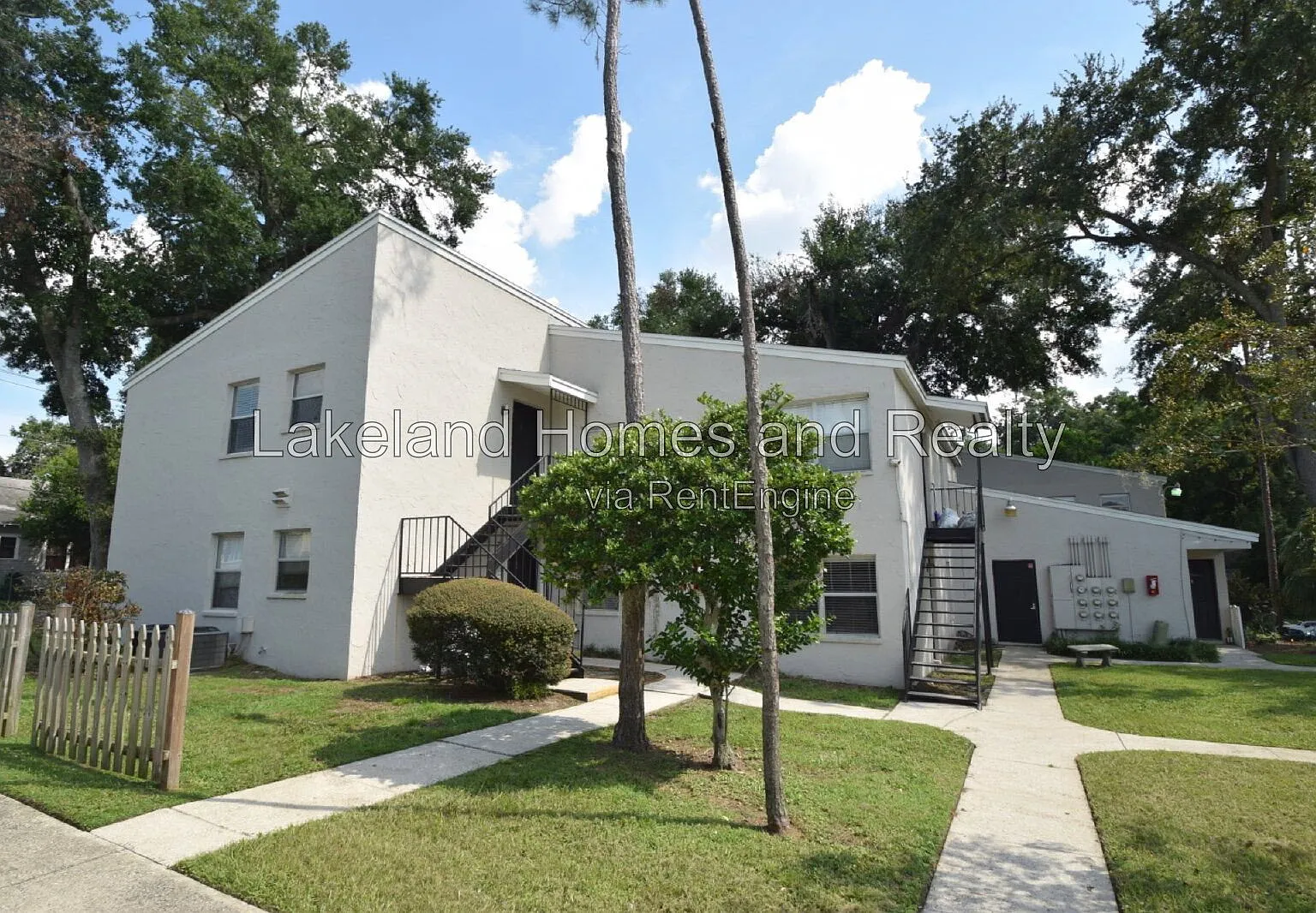 2 bed, 1.0 bath, $1,195 — Photo 1