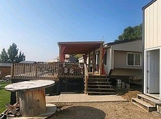 15 Elmers Point Dr, Mandaree, ND 58757
