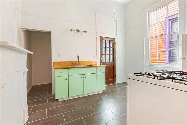 513 Mandeville St — Photo 4
