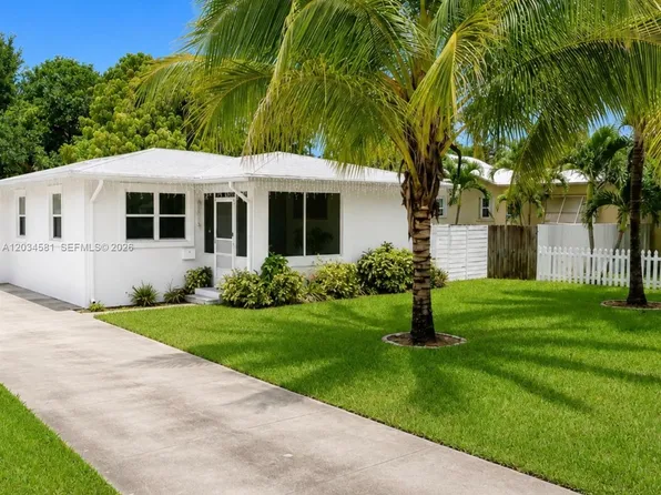 2735 Dewey St, Hollywood, FL 33020