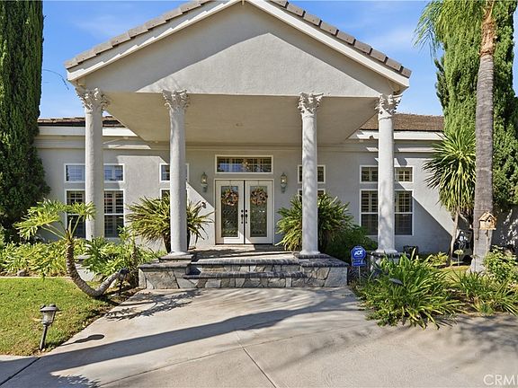 2nd image of 685 Bradbury Dr