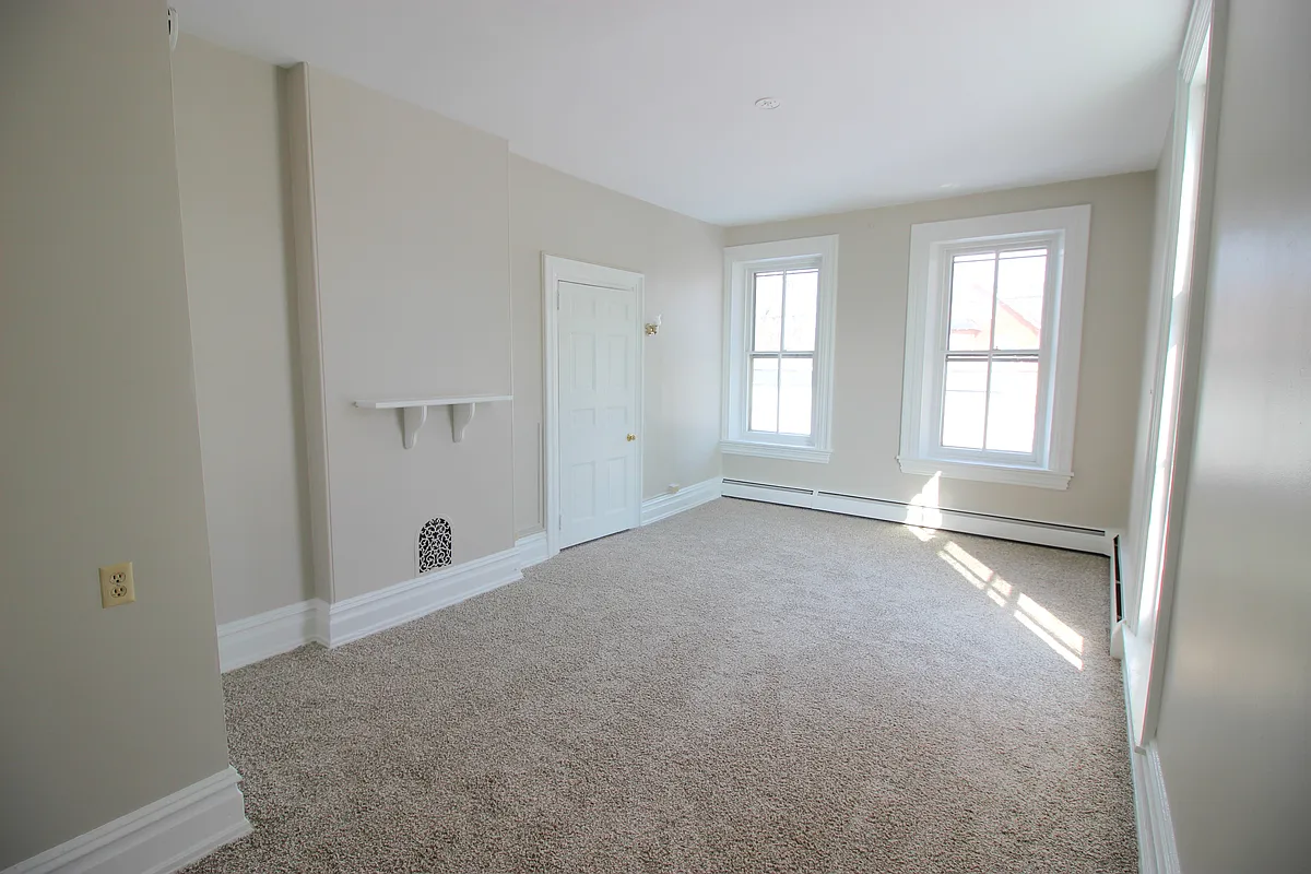 Building Photo - 344 Hodgson St #3