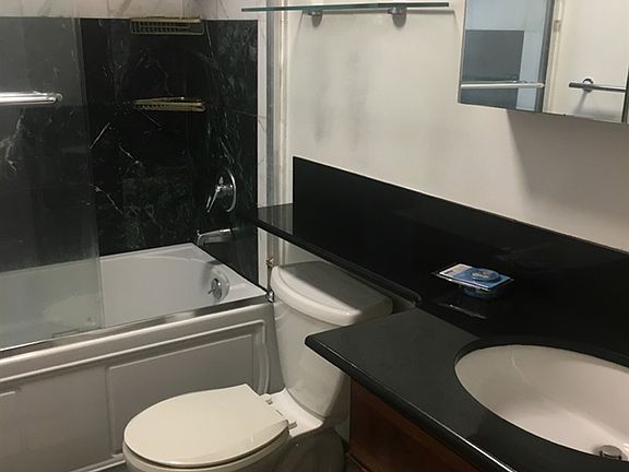 4th image of 260 Fairmount Ave