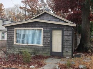 579 Hancock St, Tiverton, RI 02878