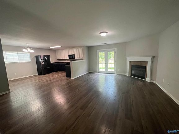 3rd image of 116 Blackwell Ct