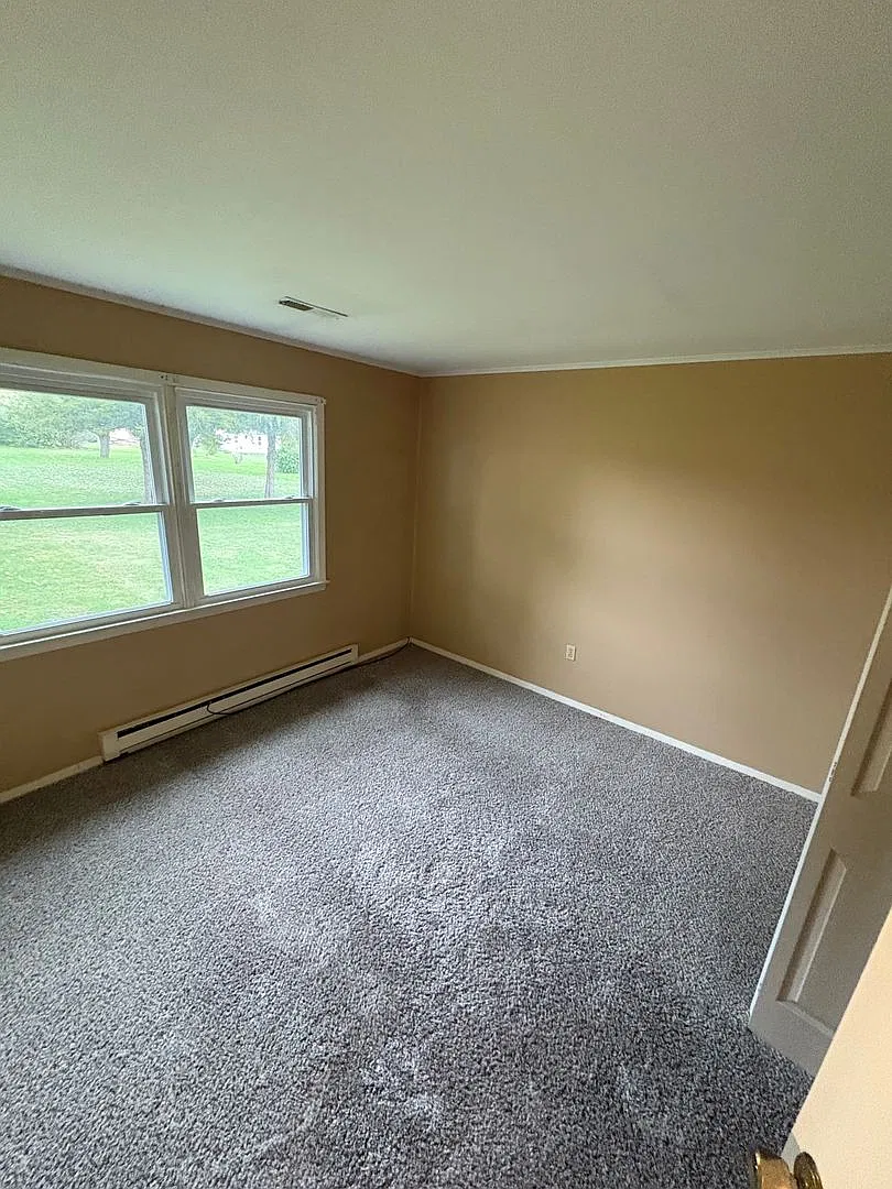 Newly renovated 2 bed / 1 bath in Dunlap $1,150. Washer and dryer included. — Photo 3