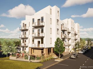 21 Clover Ln #306, Westbrook, ME 04092