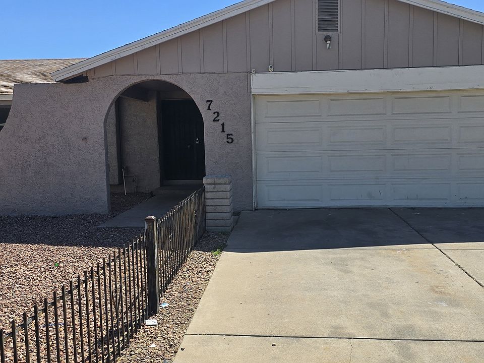 Front of Home with private driveway Gated and side driveway for additional parking