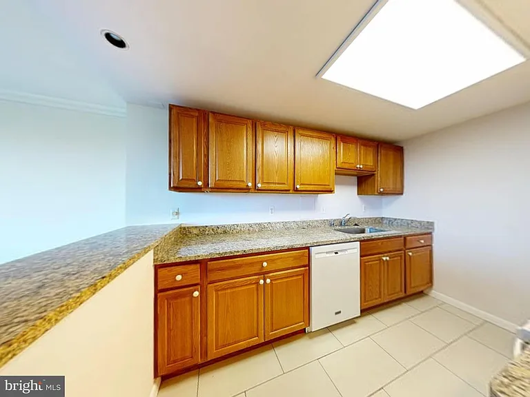 4600 Duke St #701 — Photo 13