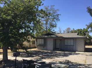 522 E Whittier Ave, Hemet, CA 92543