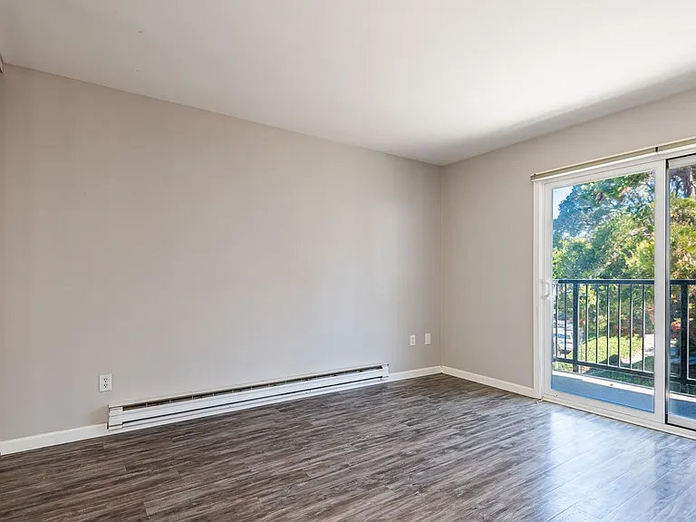 815 Balboa Ave #201 — Photo 9